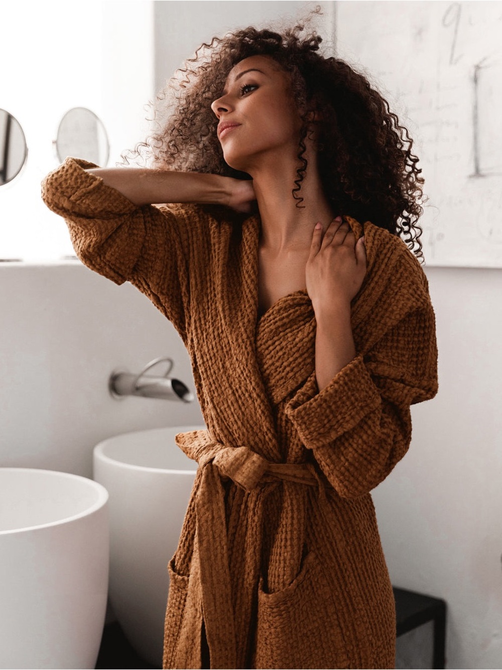 Women's Waffle Robe in Cinnamon with Hooded Collar. L/XL RUNS BIG